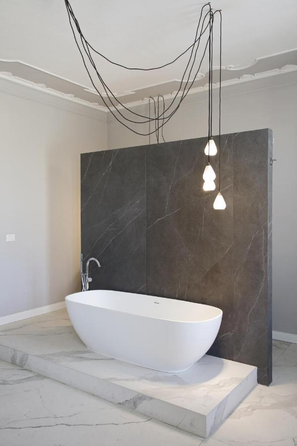 Le Bain Suite - Accanto Al Mare Vicinissima A Ortigia E Al Teatro Syrakus Exterior foto