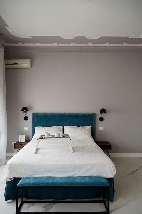 Le Bain Suite - Accanto Al Mare Vicinissima A Ortigia E Al Teatro Syrakus Exterior foto